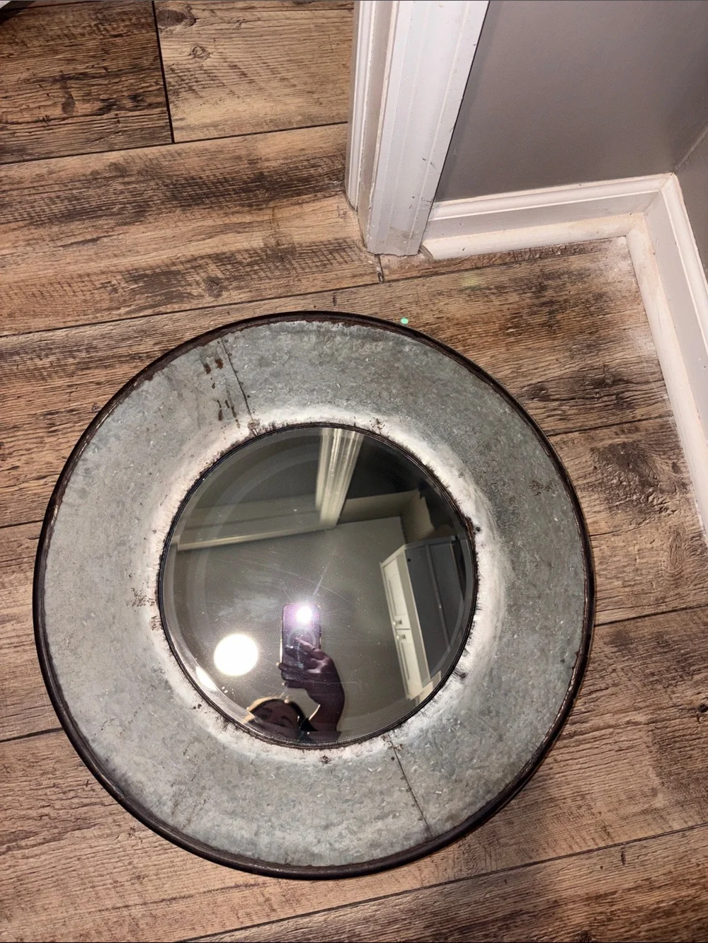 NWT Foreside Home & Garden Round Metal Wall Mirror